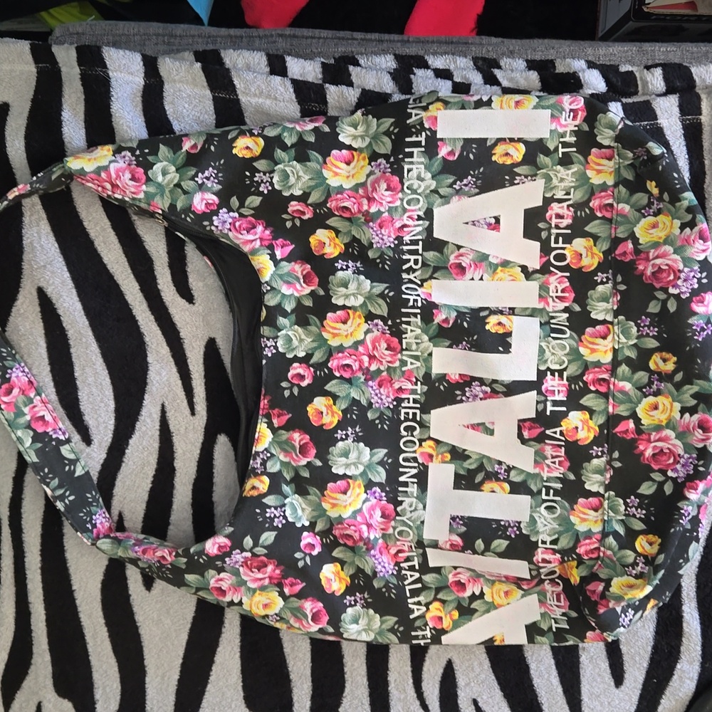 Shoulder bag from Italy!
